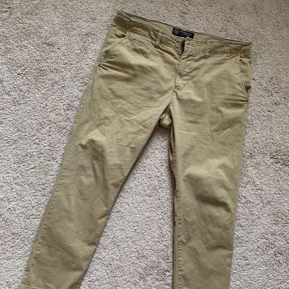 american eagle mens khakis